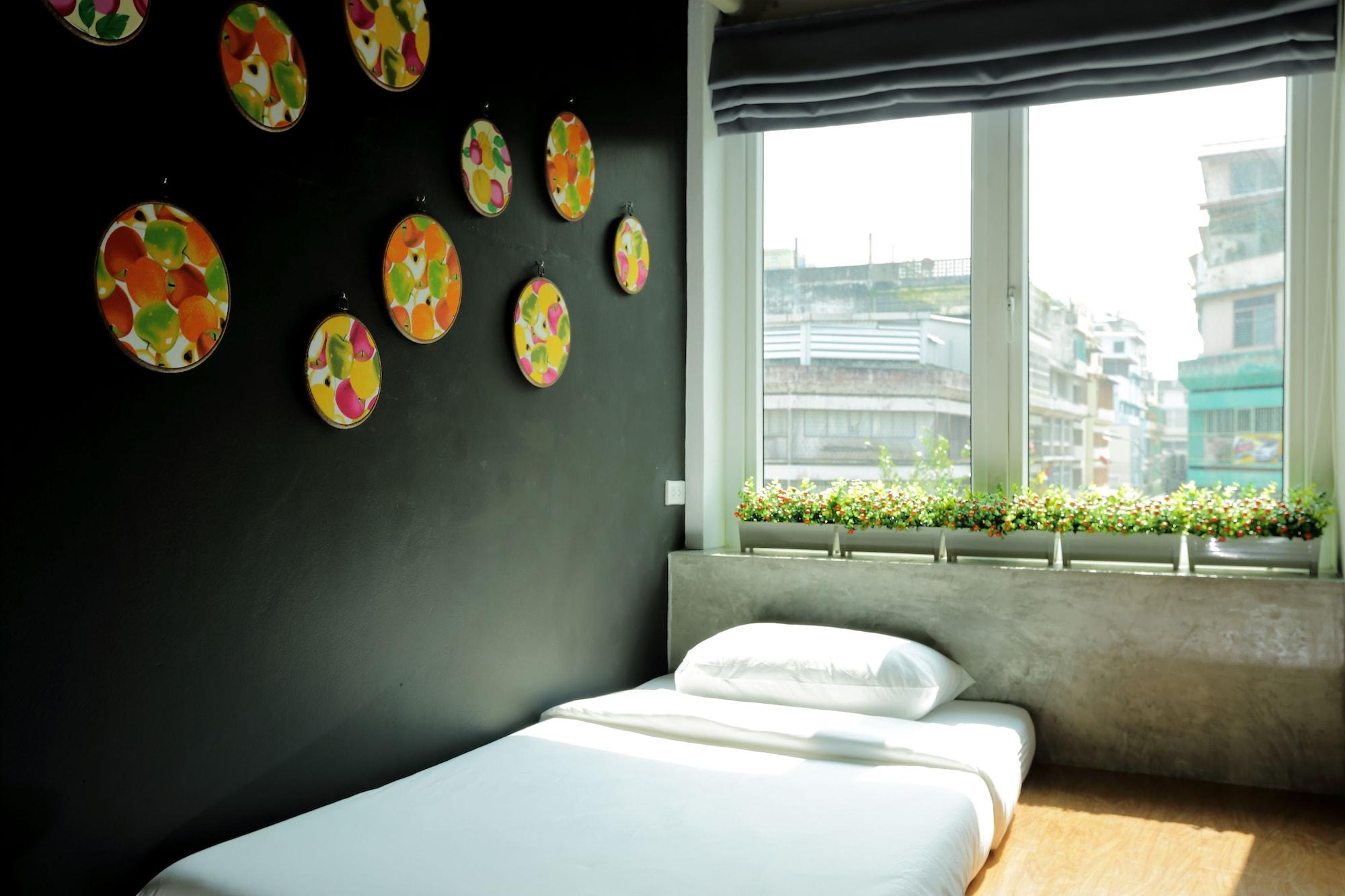 Smile Inn Bangkok Bagian luar foto