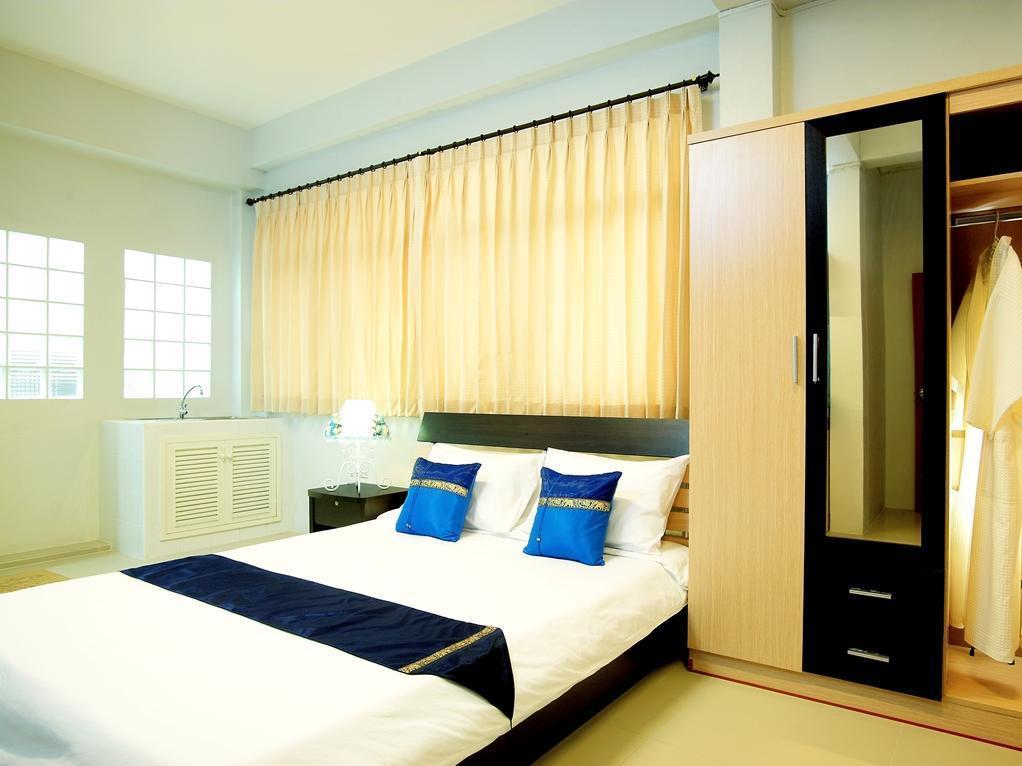Smile Inn Bangkok Bagian luar foto