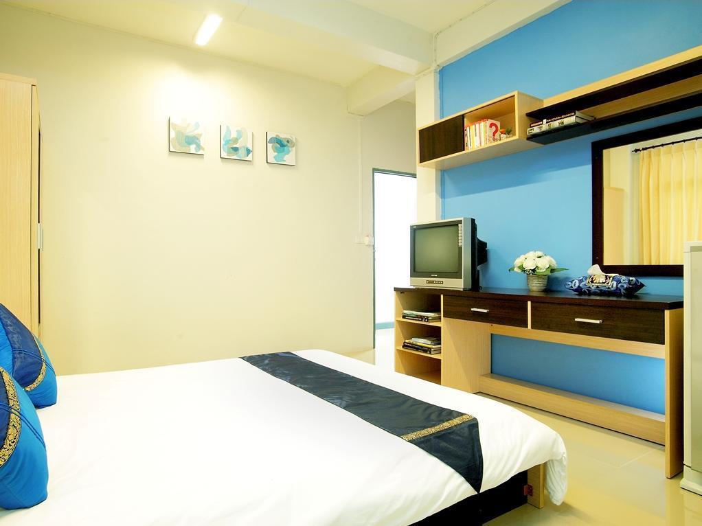 Smile Inn Bangkok Bagian luar foto
