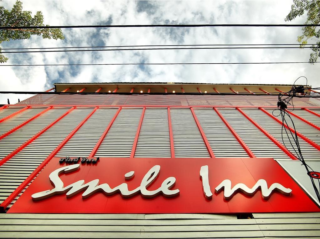 Smile Inn Bangkok Bagian luar foto