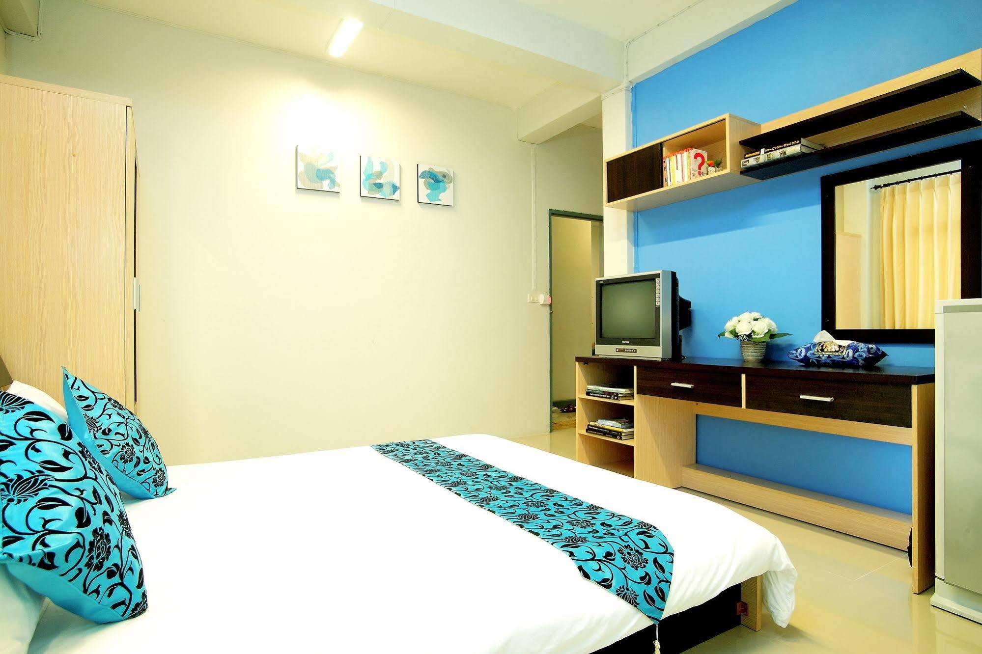 Smile Inn Bangkok Bagian luar foto